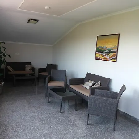 Maison d'hôtes Pensiunea La Iani