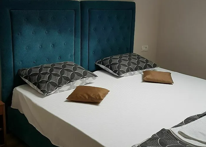 Pensiunea La Iani 3*